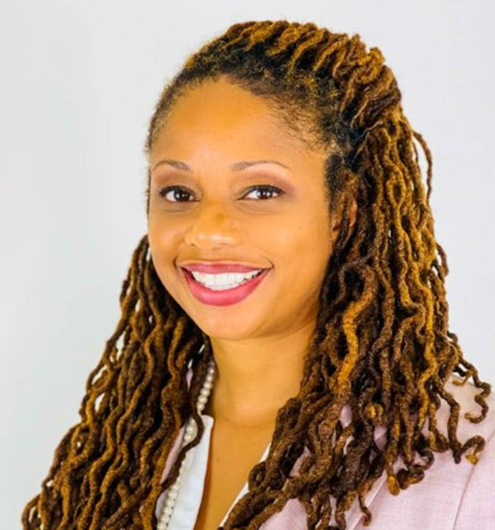 Headshot of Cassandra Davis