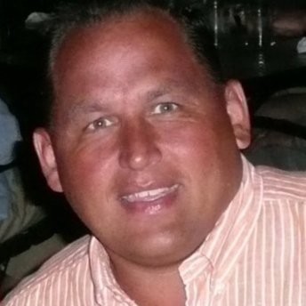 Headshot of guy reynolds